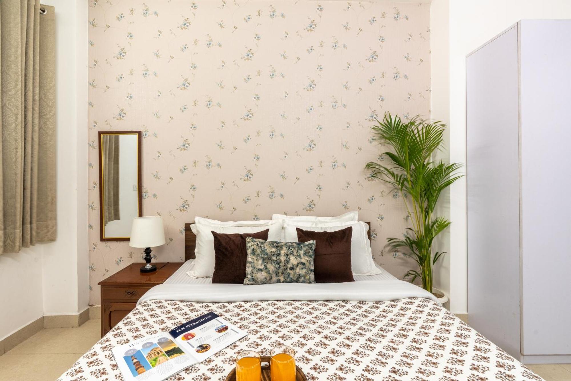 Homlee-Vintage 2Bhk-Ndls-Lift-Bharat Mandapam Apartment New Delhi Bagian luar foto