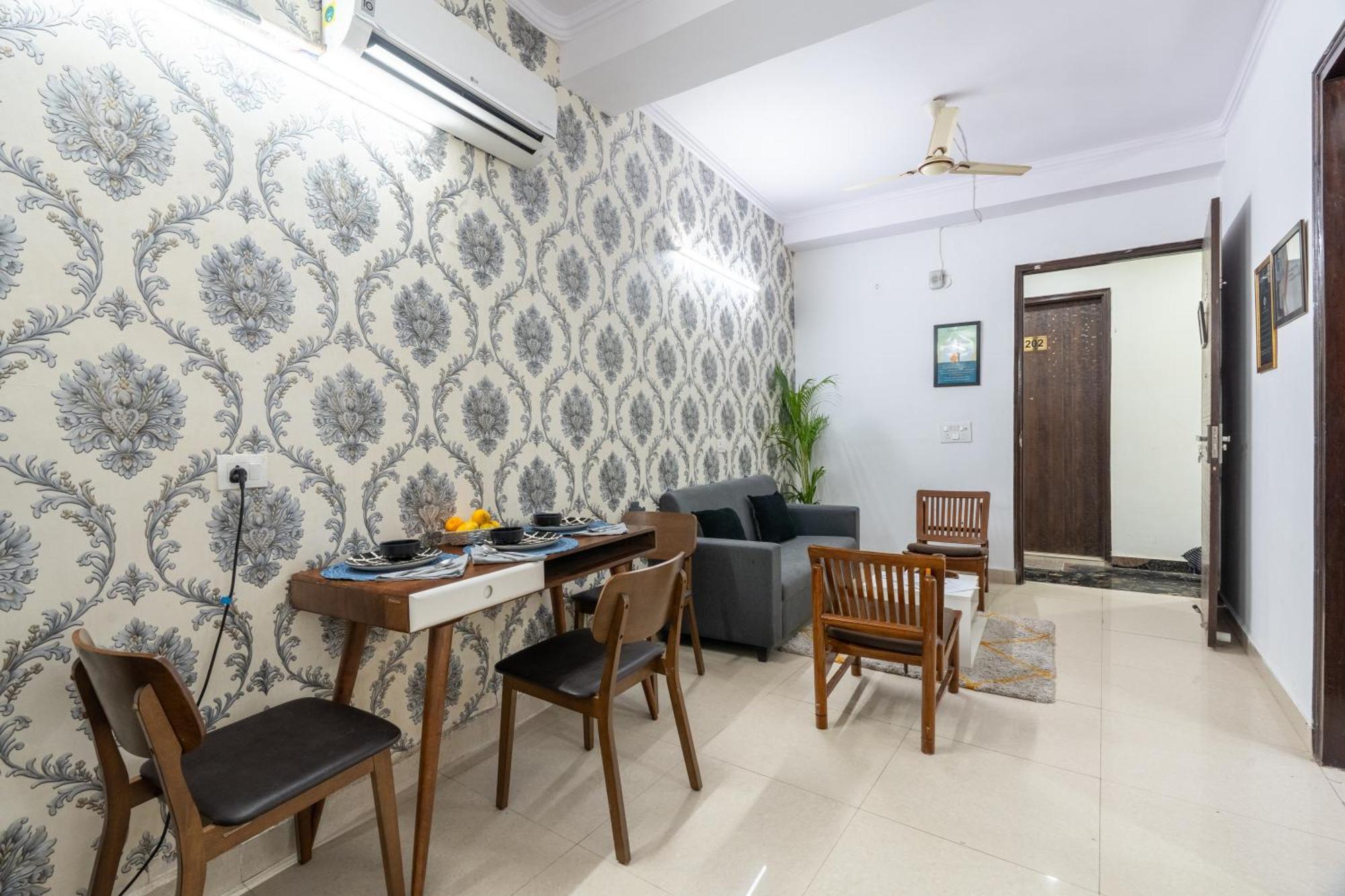 Homlee-Vintage 2Bhk-Ndls-Lift-Bharat Mandapam Apartment New Delhi Bagian luar foto